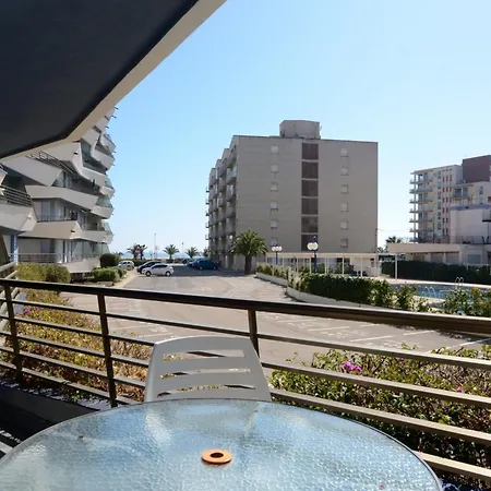 In Spain Near Sandy 埃斯塔蒂特